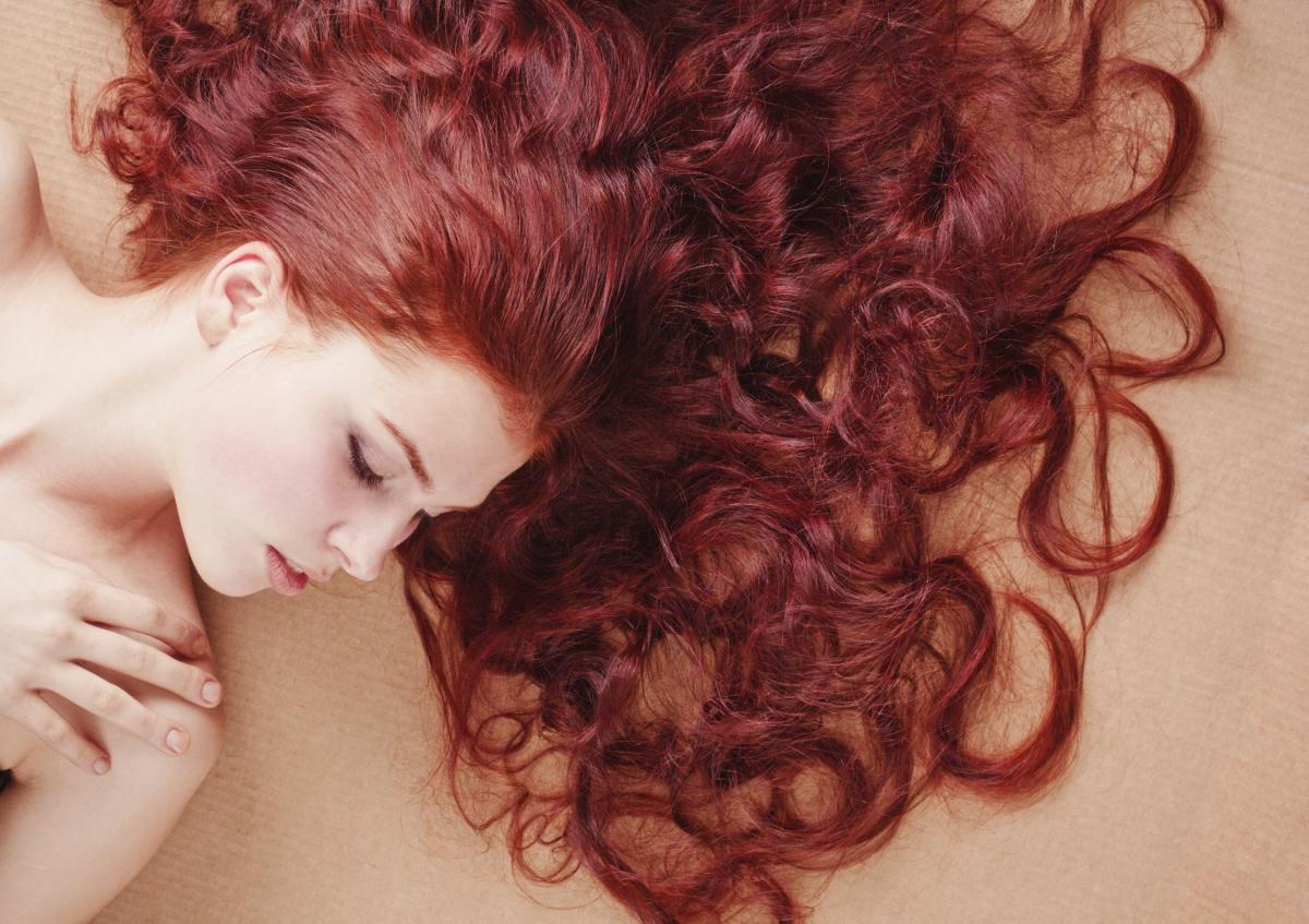 Come tingere i capelli in modo naturale