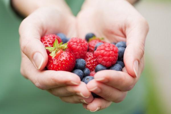 Cibi che fanno bene alla pelle - Frutti di bosco