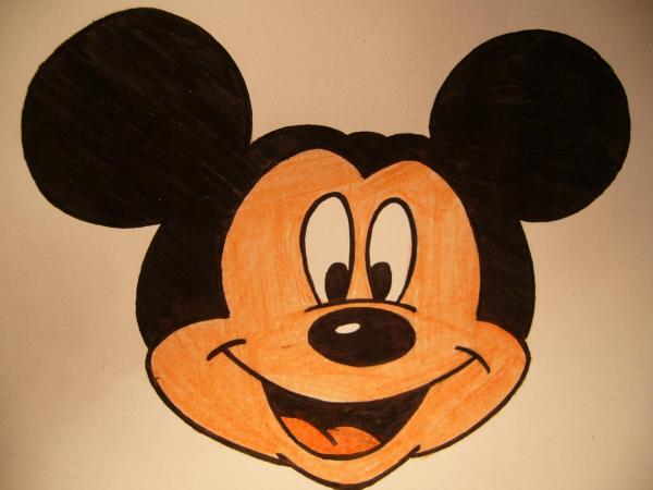 Come disegnare il volto di Topolino