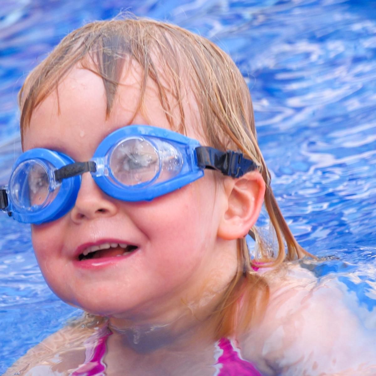 Come togliere l'acqua dalle orecchie