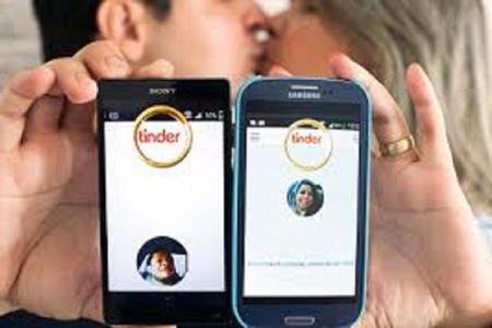 Come usare Tinder senza essere scoperti - Impostazione Tinder affinché non cerchi tra amici o tra persone in comune