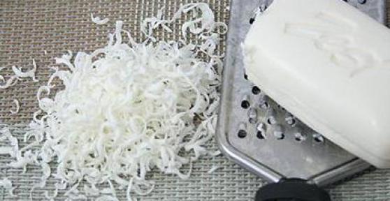 Come creare la neve artificiale con il sapone