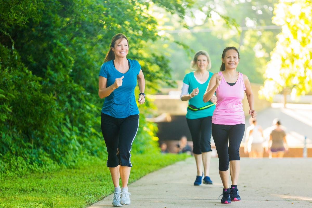 Power walking: cos'è, come praticarlo e benefici