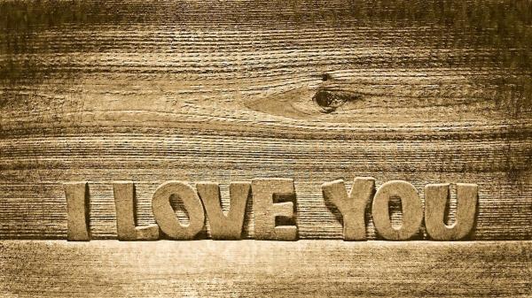 Come festeggiare le nozze di legno