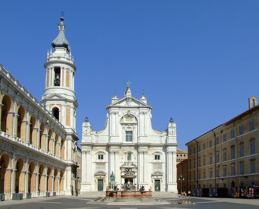 Differenza tra chiesa, cattedrale e basilica - 4 passi