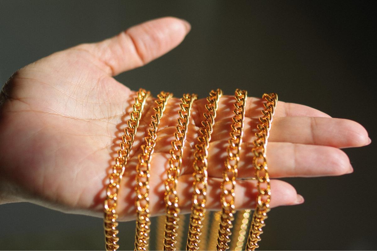 Come districare nodo per collana: recupera i tuoi gioielli!
