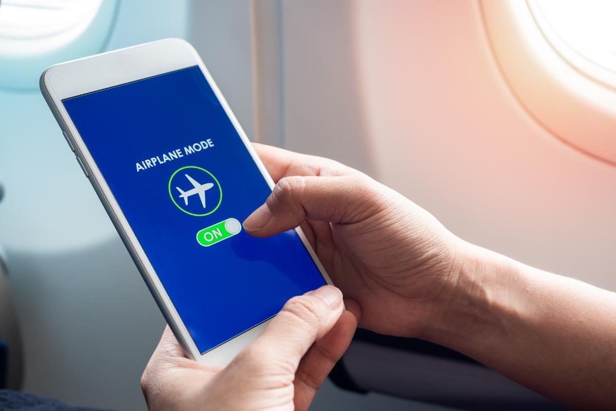 Modalità aereo: cos'è, a cosa serve e quando e come funziona