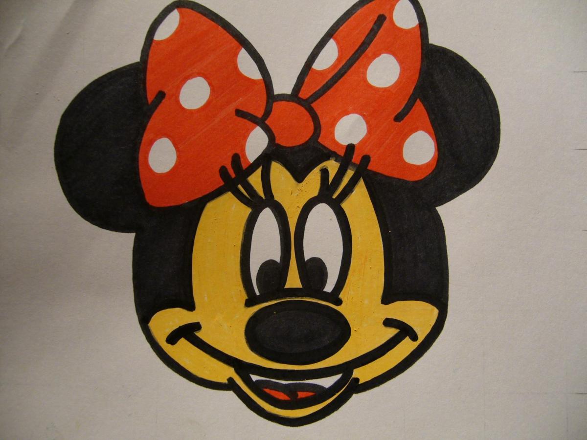 Come disegnare il volto di Minnie