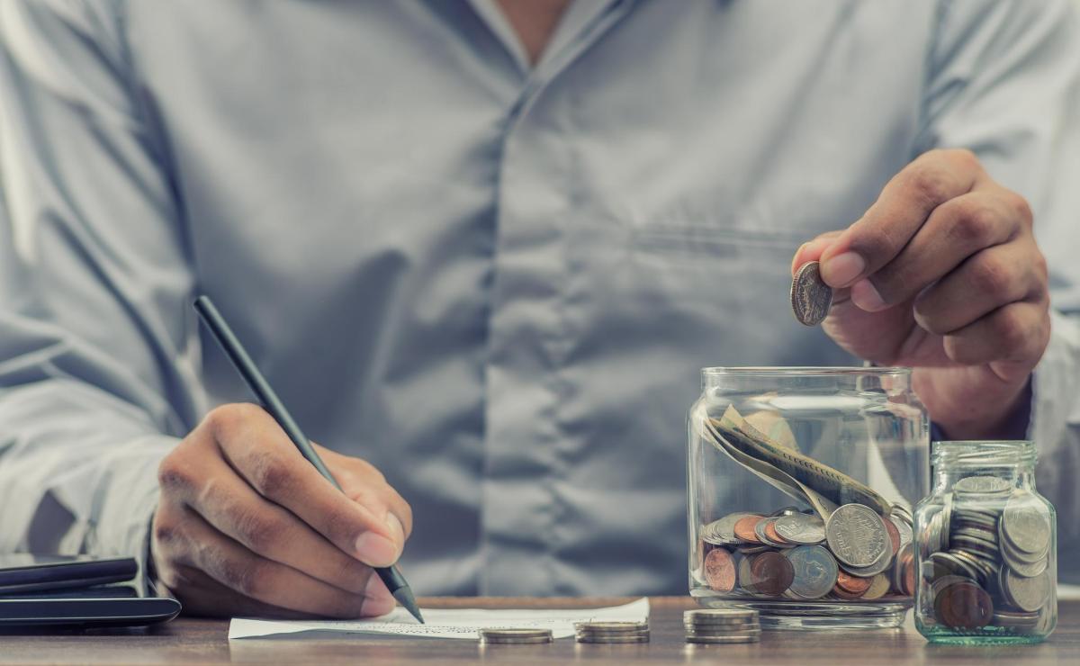 Come risparmiare soldi ogni giorno e ogni mese velocemente - 8 metodi efficaci