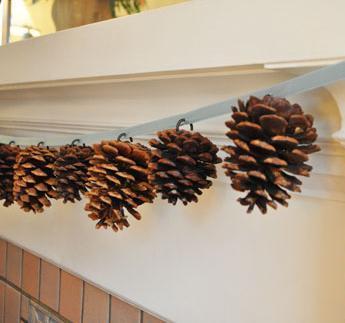 Come fare decorazioni di Natale con le pigne - Ghirlande