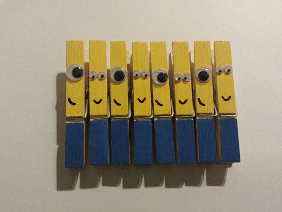 Attività con i Minions - Minion con le mollette della biancheria