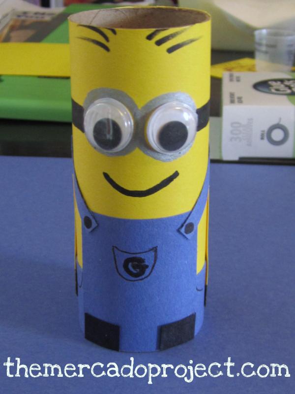 Attività con i Minions - Minion con tubi di cartone