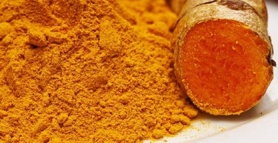 Curcuma: benefici per la pelle